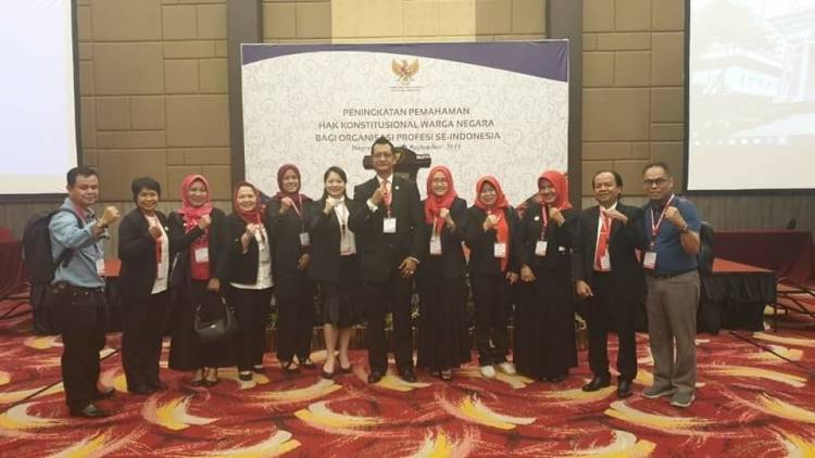 Peningkatan Pemahaman Hak Konstitusional Warga Negara bagi Pengurus dan Anggota Organisasi Profesi