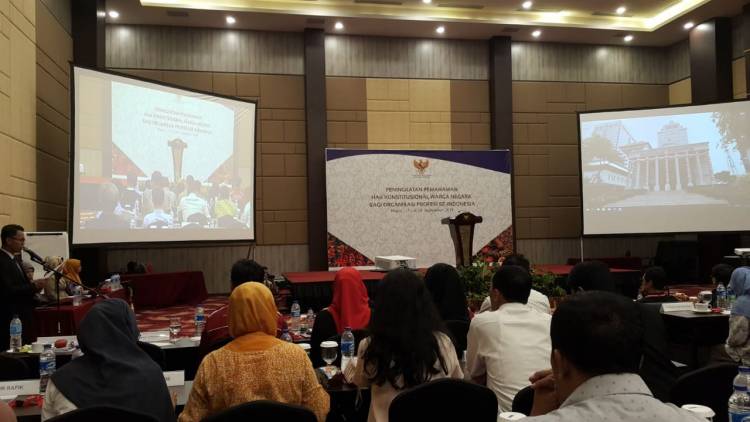 Peningkatan Pemahaman Hak Konstitusional Warga Negara bagi Pengurus dan Anggota Organisasi Profesi
