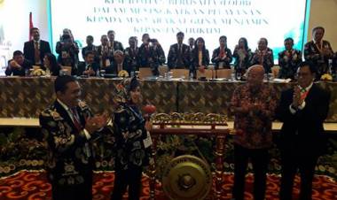 Pleno INI Diperluas Resmi Dibuka