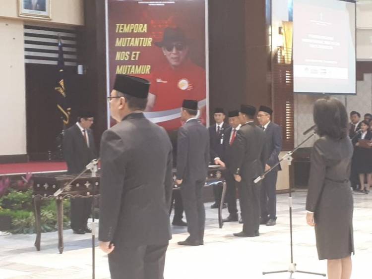 Upacara Pelantikan & Pengambilan Sumpah Jabatan Pimpinan Tinggi Madya & Jabatan Fungsional Ahli Utama di Lingkungan Kemenkumham RI
