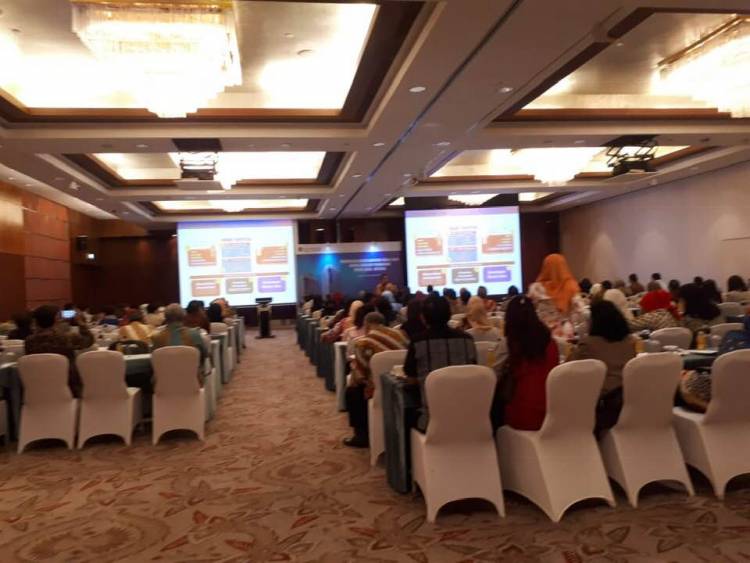Pendidikan Berkelanjutan Pasar Uang untuk Notaris